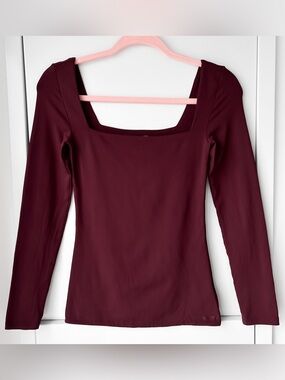 Aritzia maroon red contour long sleeve top